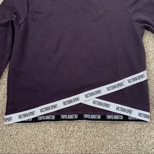 M- Victoria’s Secret sweatshirt